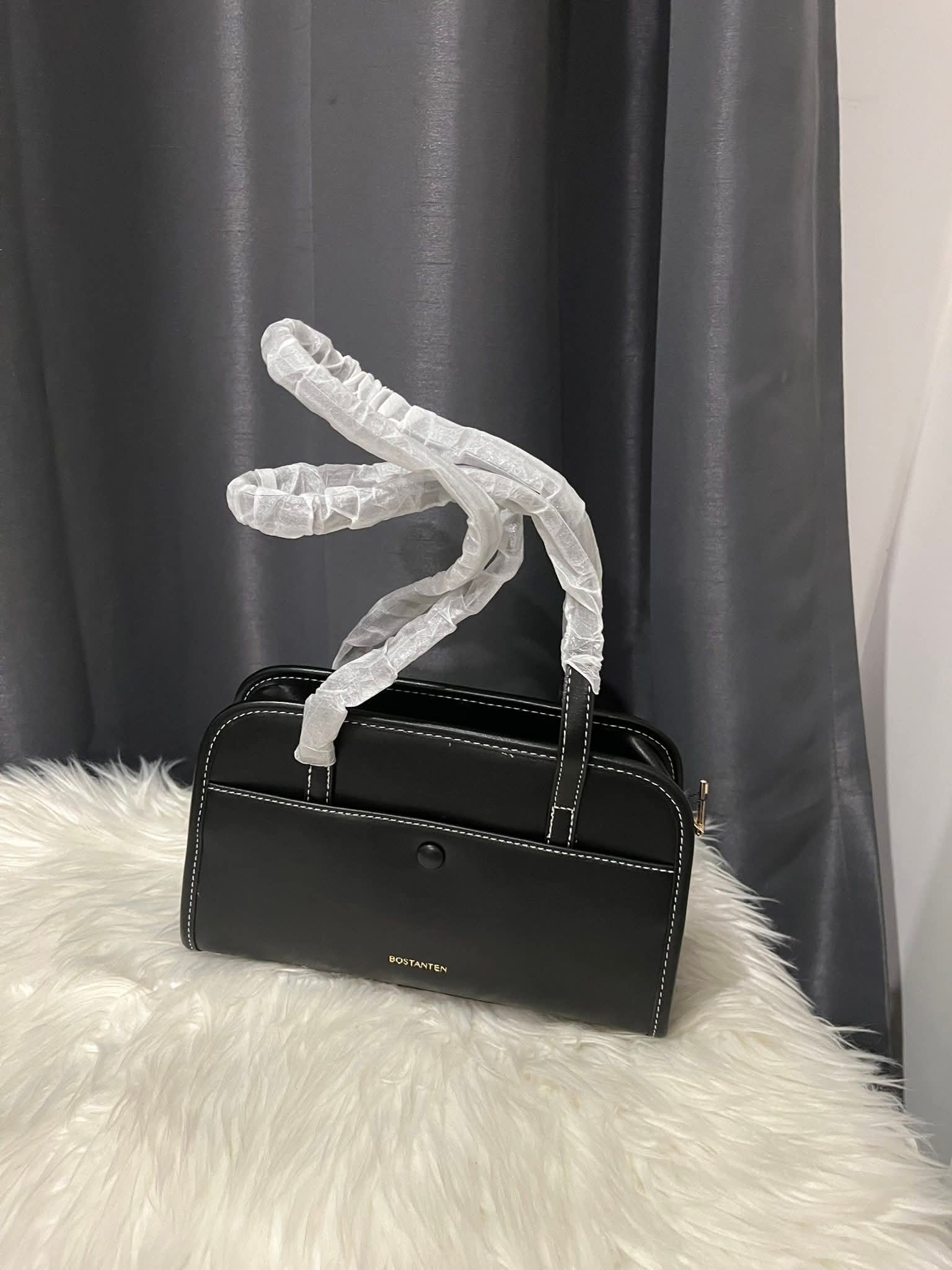 Bostanten Shoulder Bag